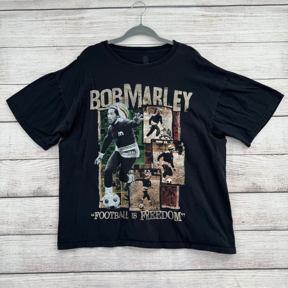Bob Marley Football is Freedom Short Sleeve T-Shirt‎ Adult Size XL Black